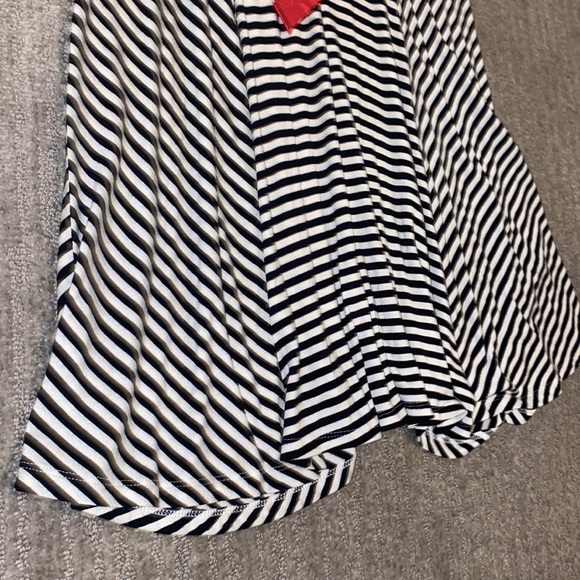 Black and white striped dress - Picture 4 of 9